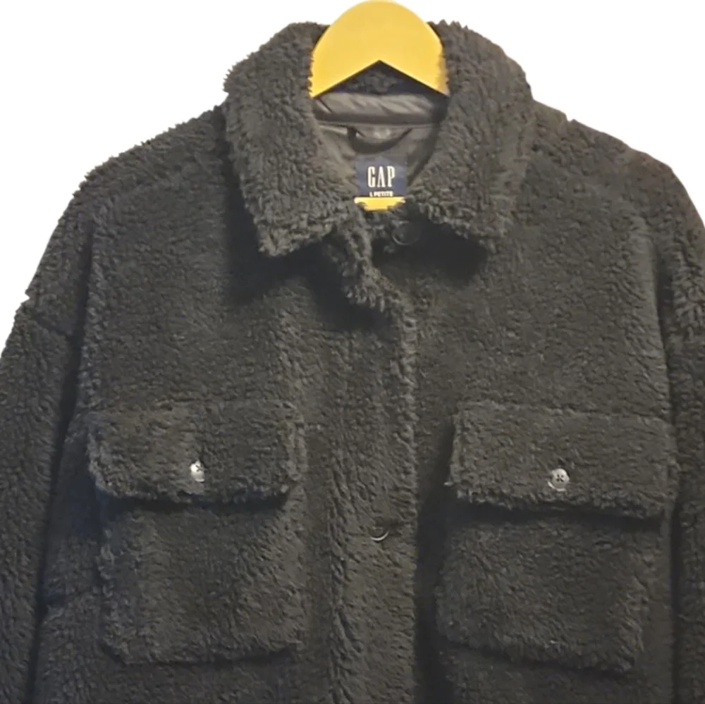 SOLD Gap Sherpa Teddy Coat Black Long Button Down Size Large Petite Oversized - Picture 5 of 6